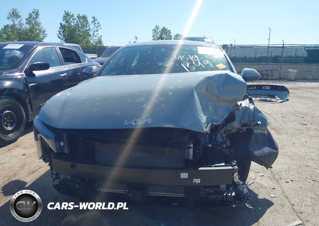 2025 Kia K4 Lxs VIN:3KPFT4DE7SE178304 - 13