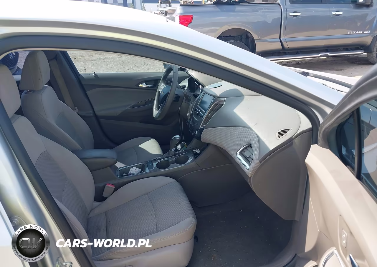 2018 Chevrolet Cruze Lt Auto VIN:1G1BE5SM0J7241016 - 5