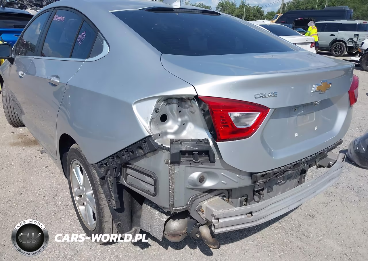 2018 Chevrolet Cruze Lt Auto VIN:1G1BE5SM0J7241016 - 6
