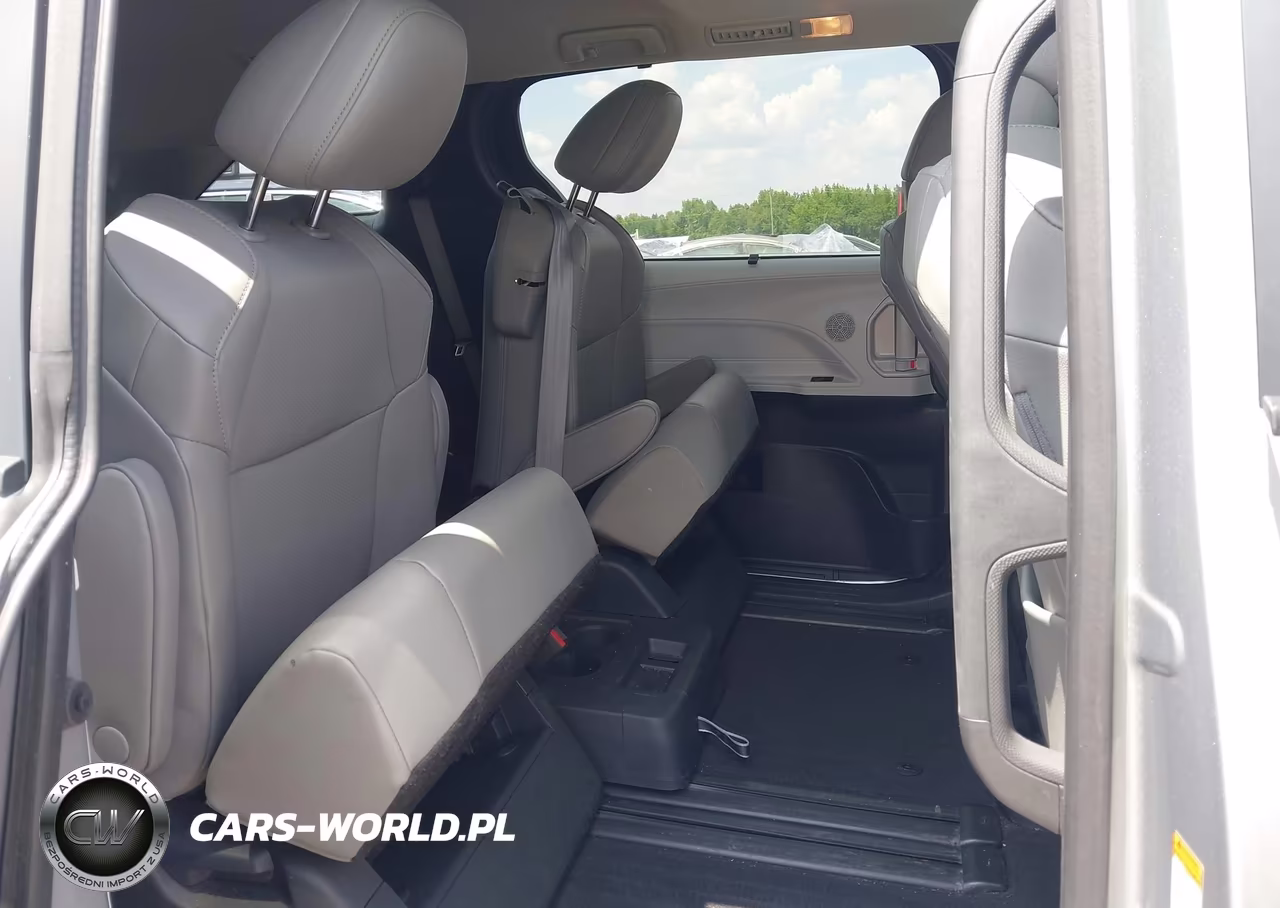 2025 Toyota Sienna Xle VIN:5TDYRKEC7SS235826 - 8