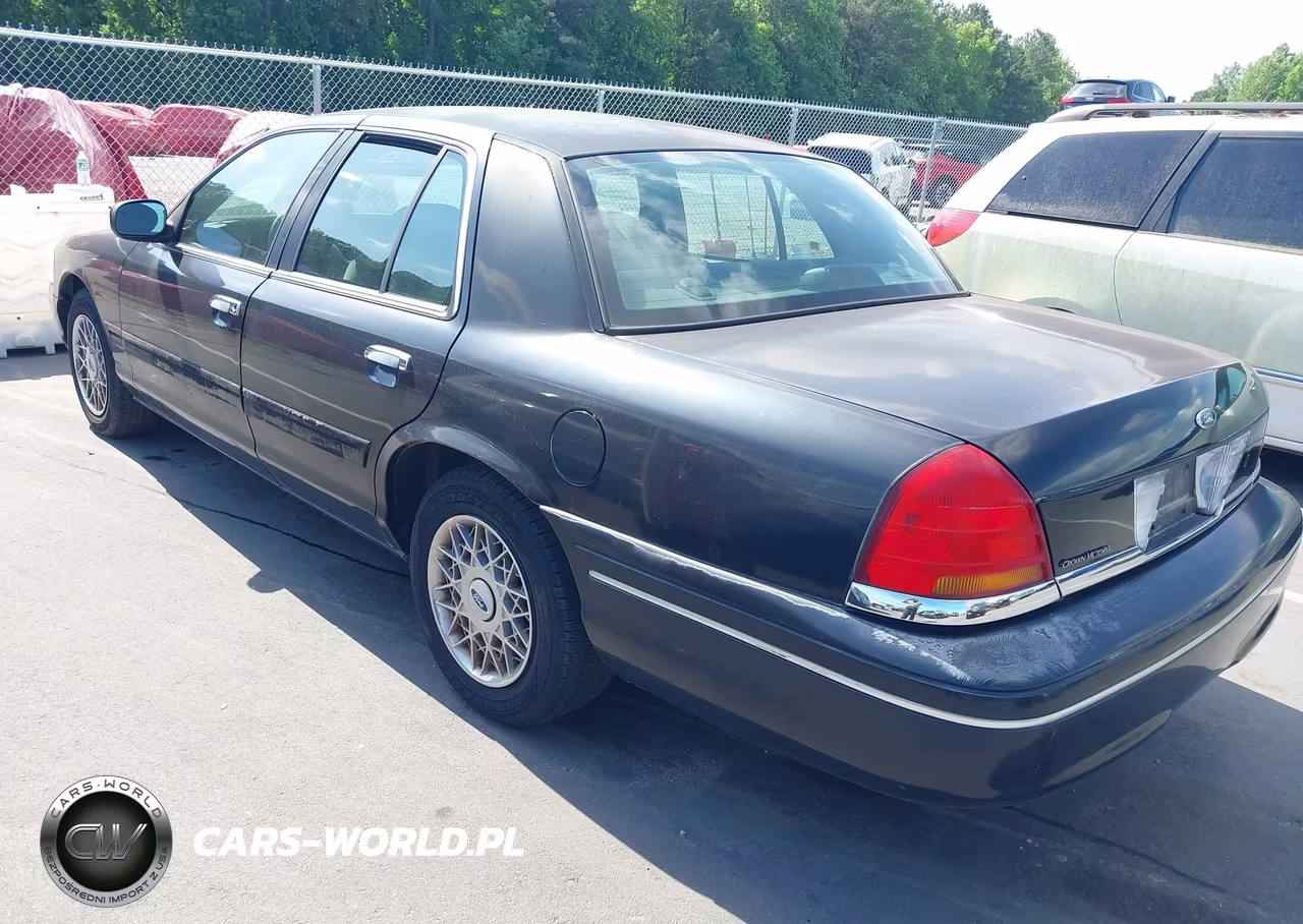 2002 Ford Crown Victoria Standard VIN:2FAFP73W62X106185 - 3