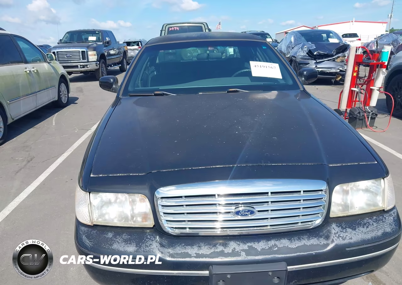 2002 Ford Crown Victoria Standard VIN:2FAFP73W62X106185 - 6