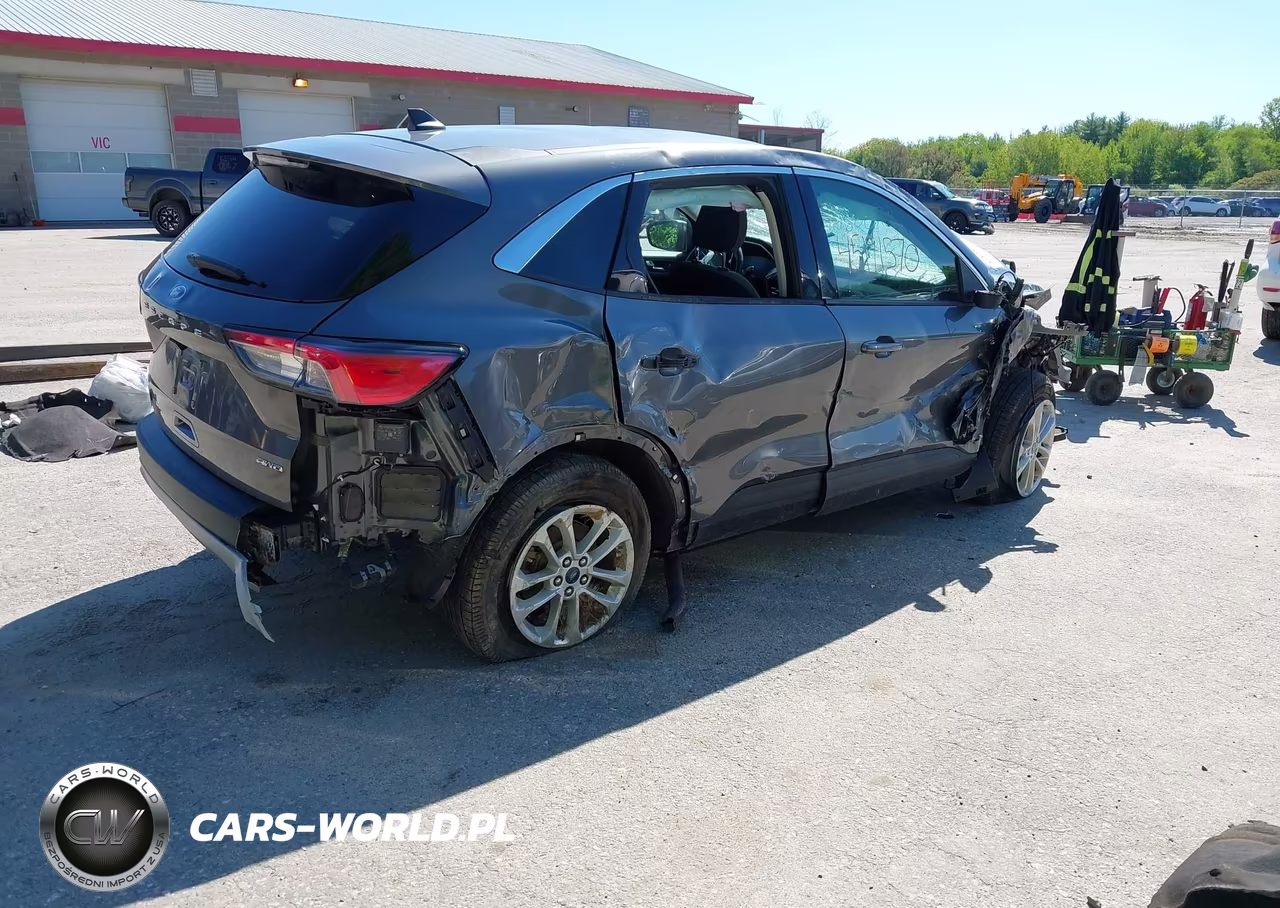 2021 Ford Escape Se VIN:1FMCU9G68MUA09765 - 4