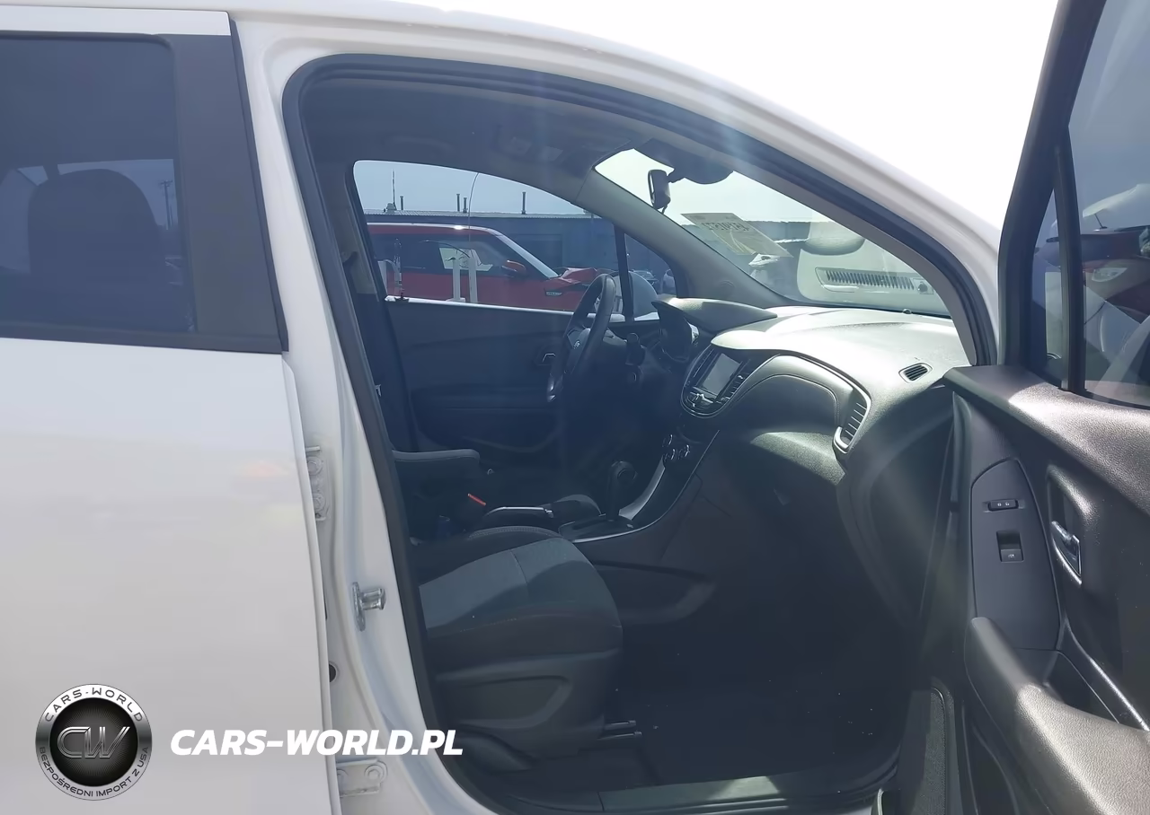 2018 Chevrolet Trax Ls VIN:3GNCJKSB1JL195588 - 5