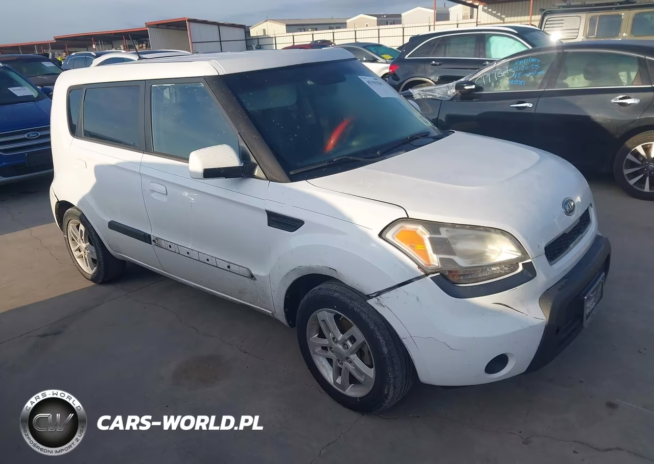 2010 Kia Soul +
