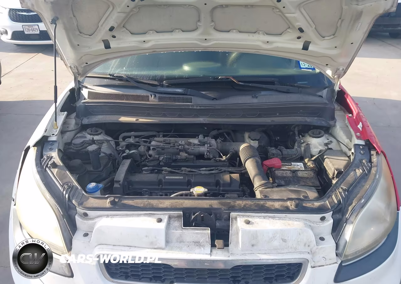 2010 Kia Soul + VIN:KNDJT2A27A7703112 - 10