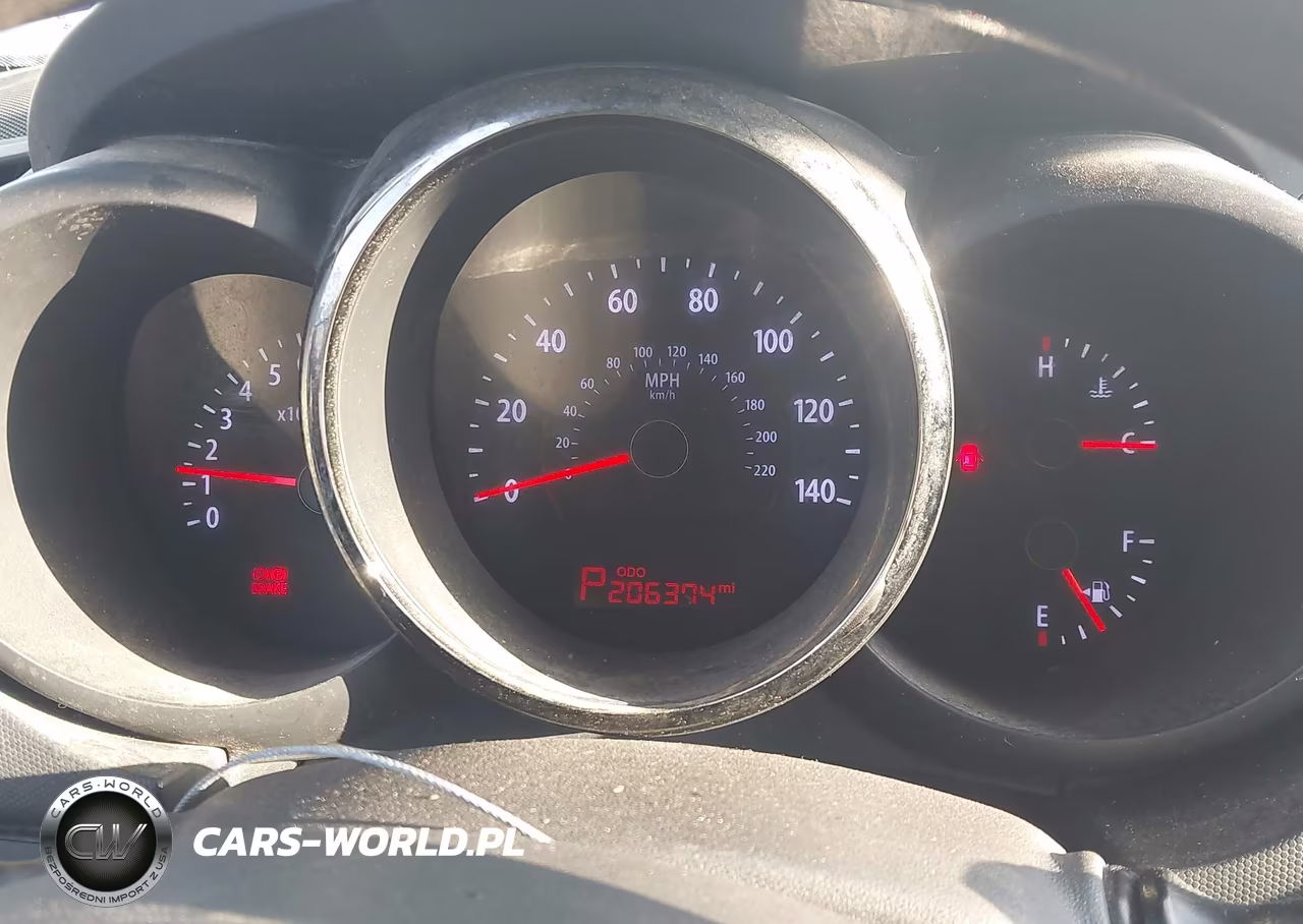 2010 Kia Soul + VIN:KNDJT2A27A7703112 - 7