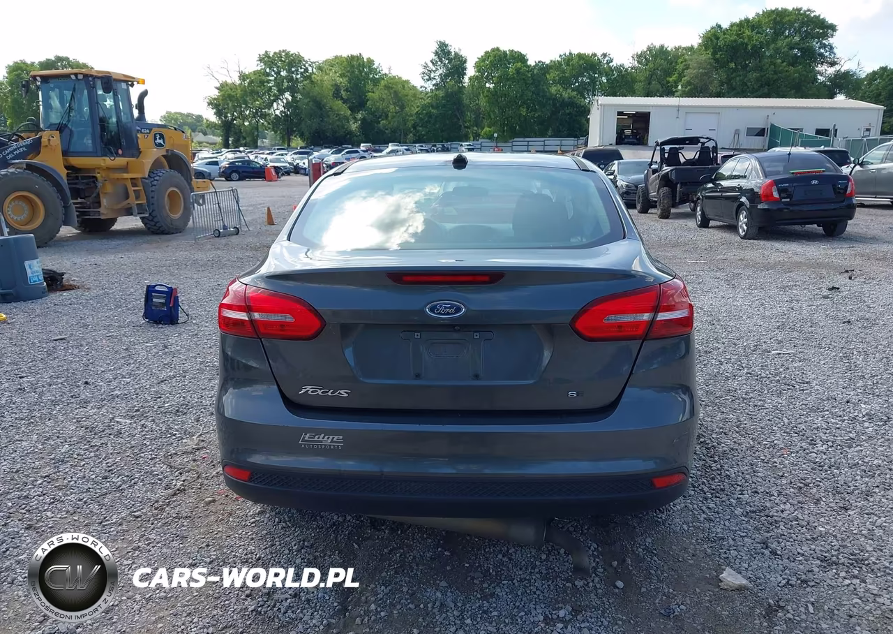 2017 Ford Focus Se VIN:1FADP3F23HL286210 - 16