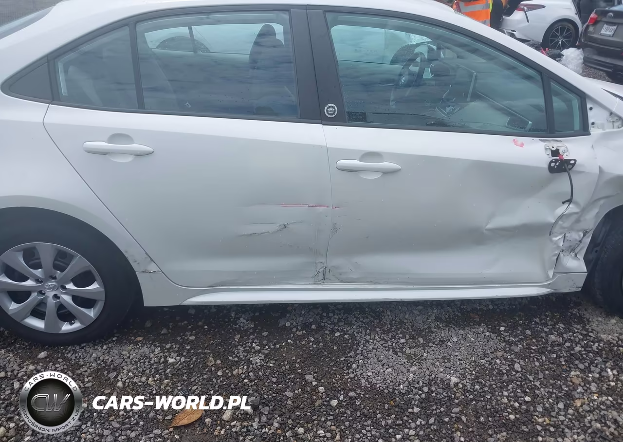 2020 Toyota Corolla Le VIN:5YFEPRAE6LP101585 - 17