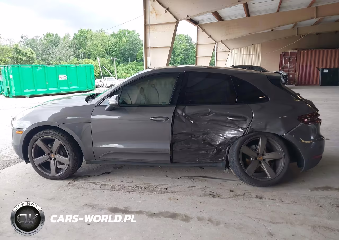 2016 Porsche Macan S VIN:WP1AB2A57GLB49890 - 14