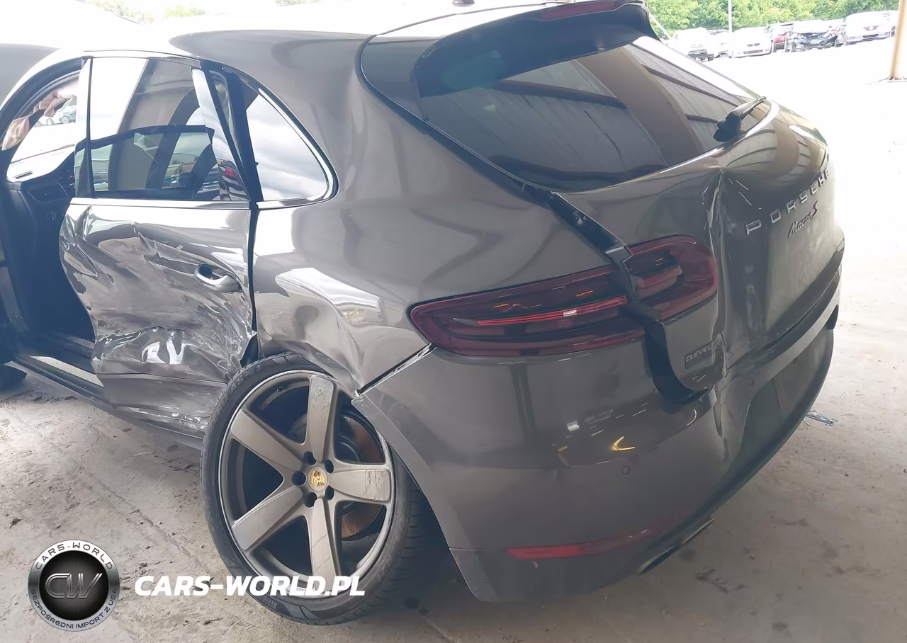 2016 Porsche Macan S VIN:WP1AB2A57GLB49890 - 6