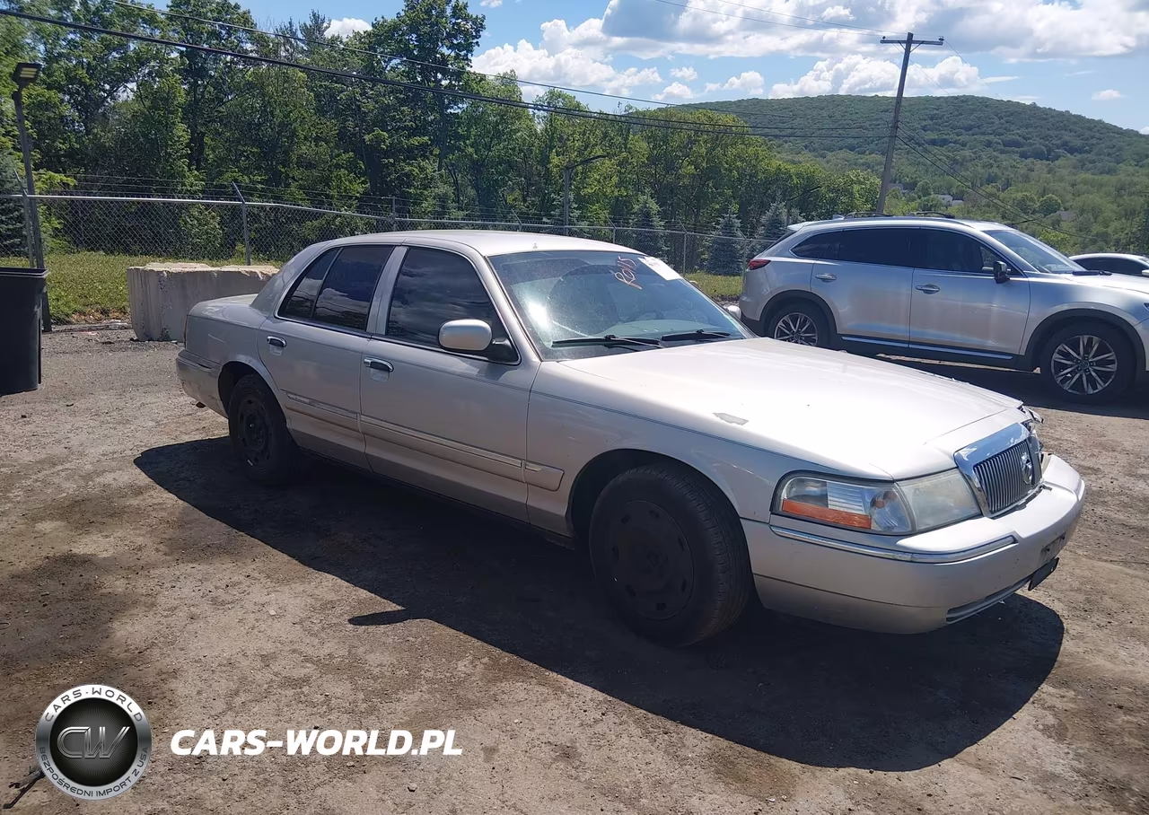 2003 Mercury Grand Marquis Gs – zdjęcie 1 z 16