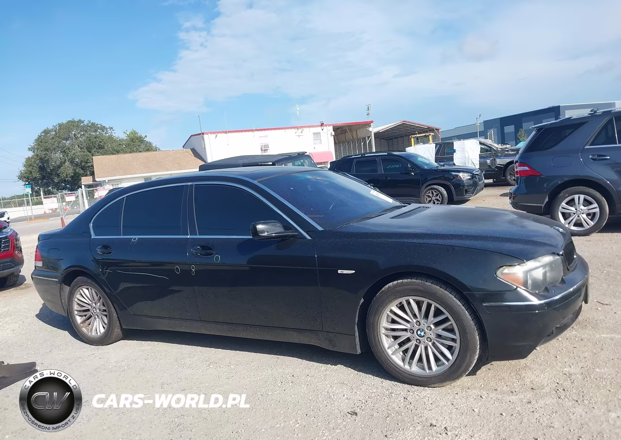 2005 BMW 745Li VIN:WBAGN63515DS56218 - 13