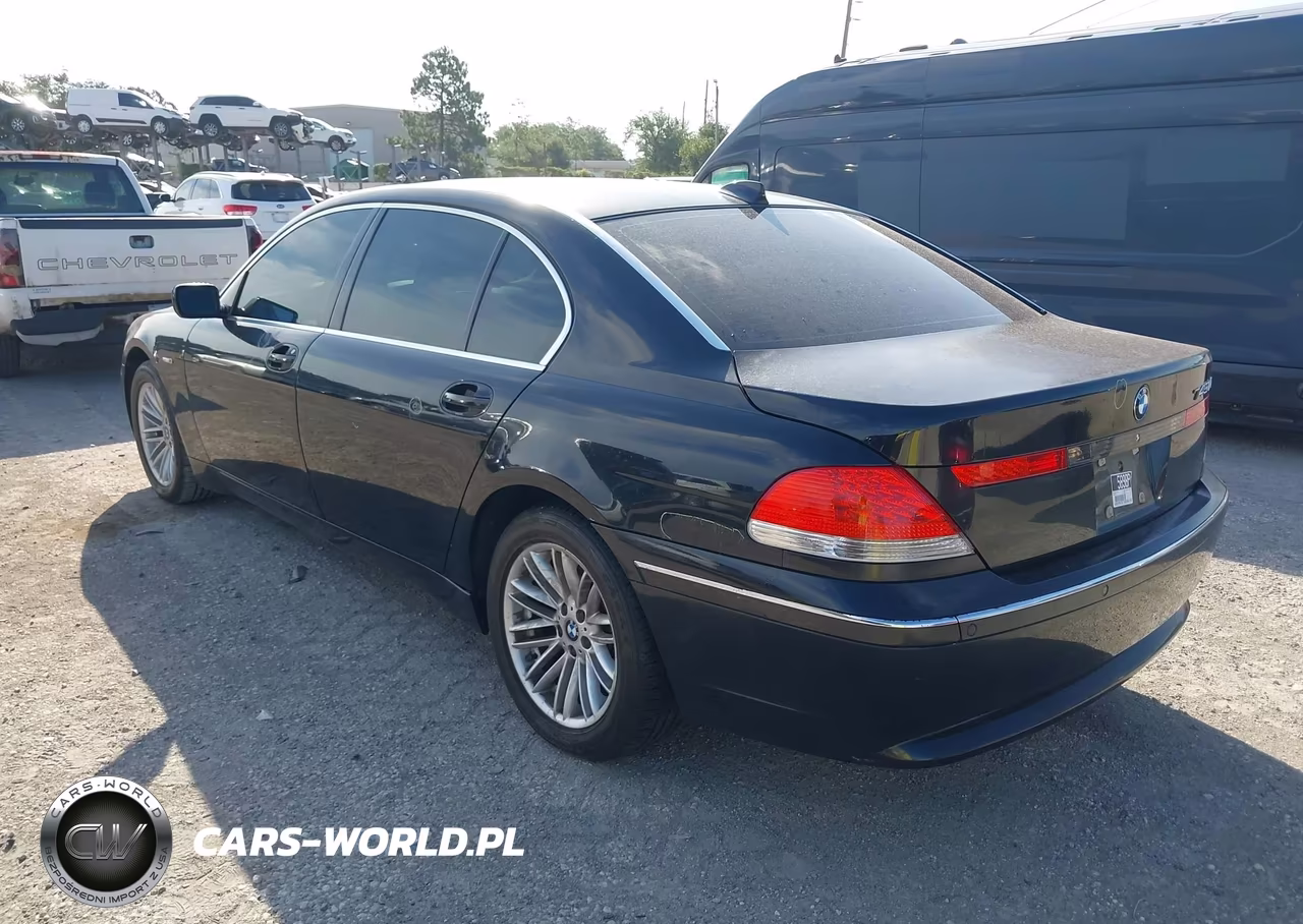 2005 BMW 745Li VIN:WBAGN63515DS56218 - 3