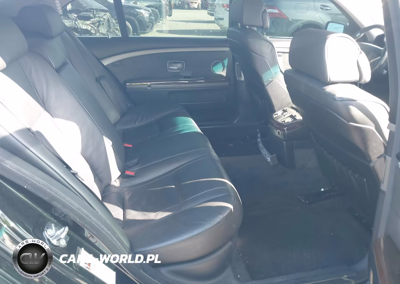 2005 BMW 745Li VIN:WBAGN63515DS56218 - 8