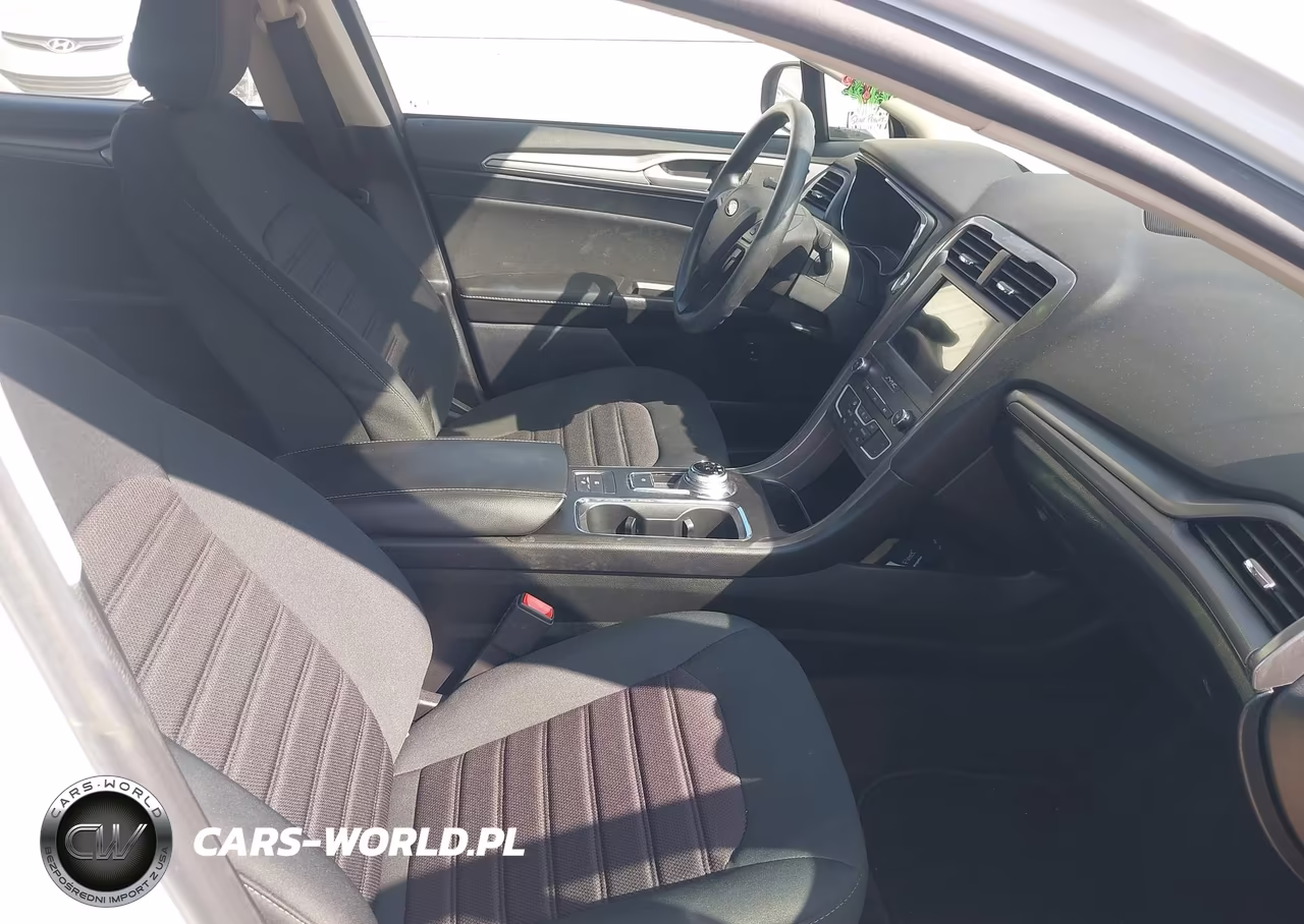 2020 Ford Fusion Hybrid Se VIN:3FA6P0LU3LR264960 - 5
