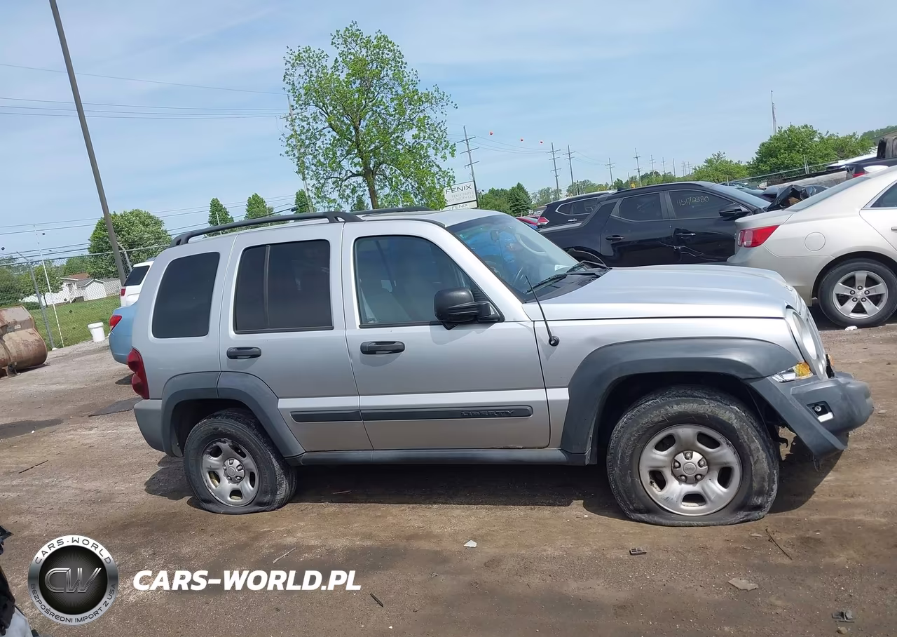2006 Jeep Liberty Sport VIN:1J4GL48K86W172070 - 13