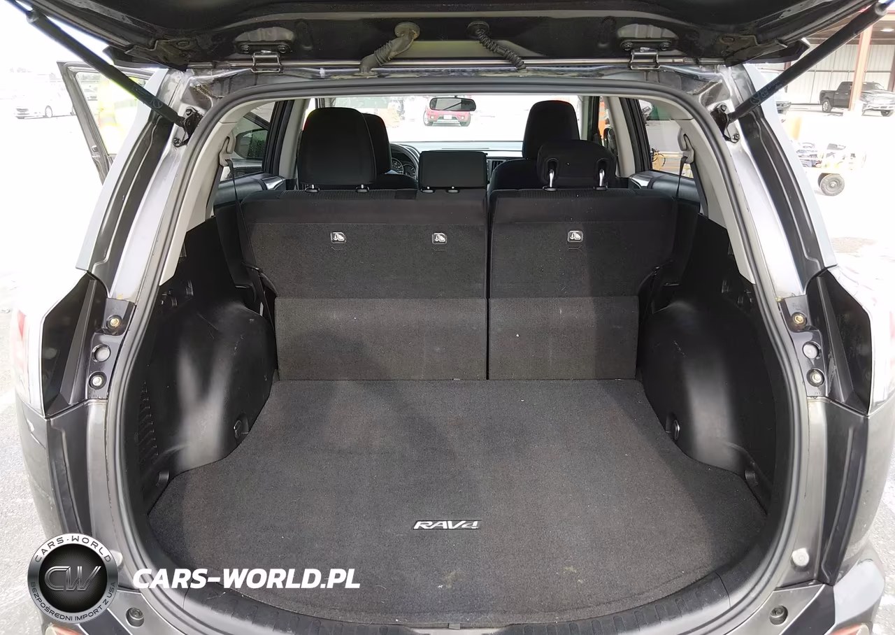 2016 Toyota Rav4 Le VIN:JTMZFREV5GJ060603 - 17