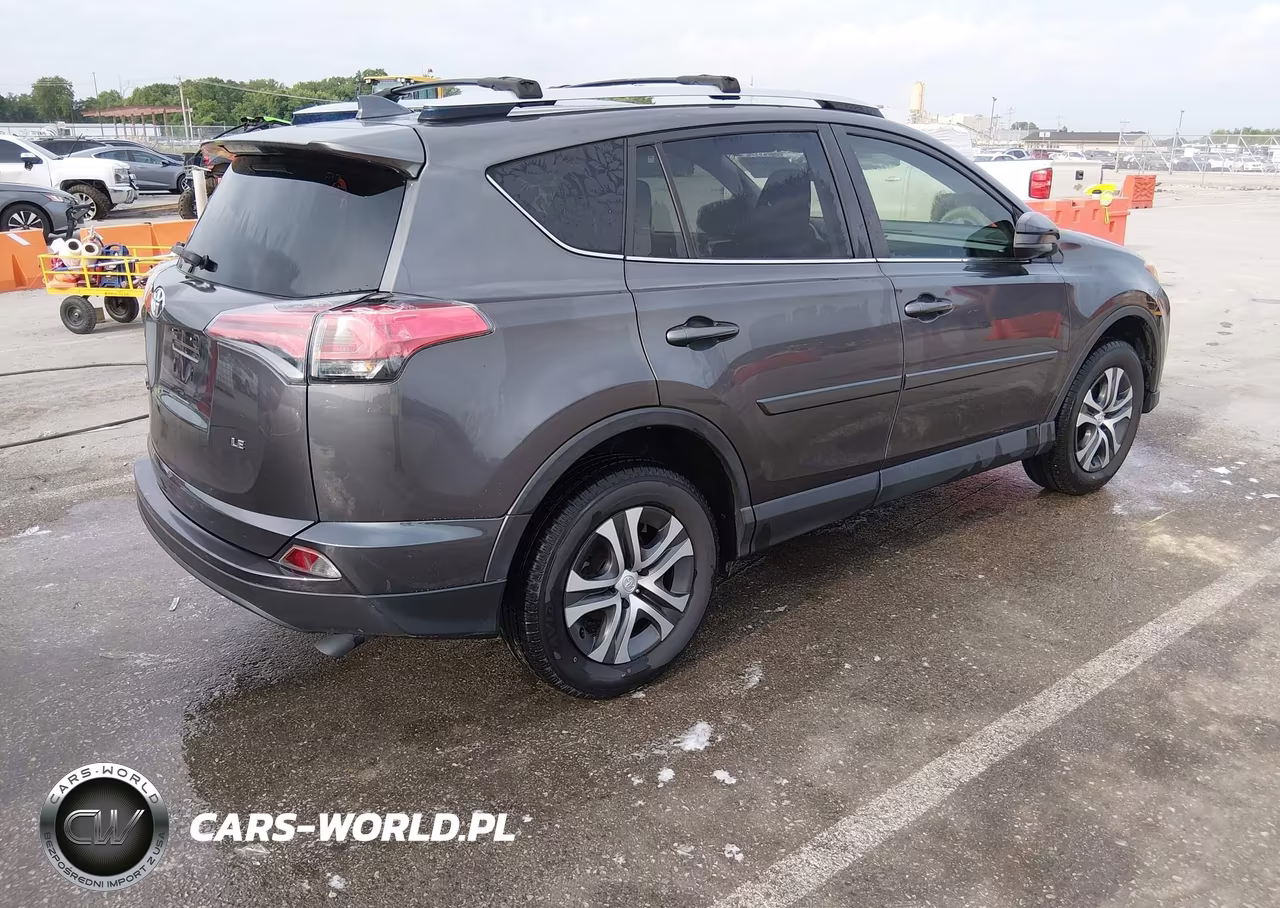 2016 Toyota Rav4 Le VIN:JTMZFREV5GJ060603 - 4