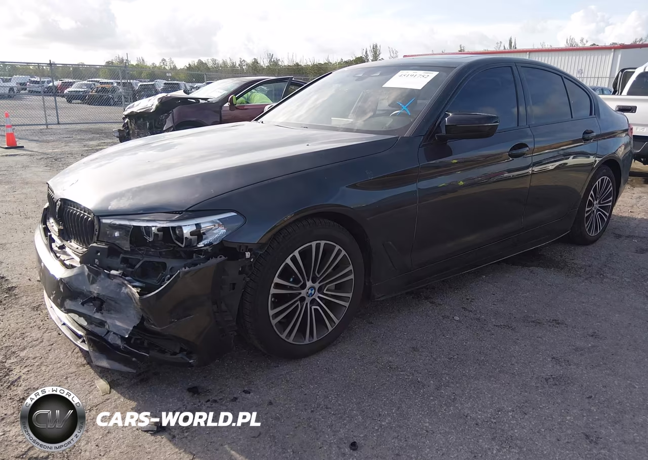 2019 BMW 530I VIN:WBAJA5C5XKWW35102 - 2