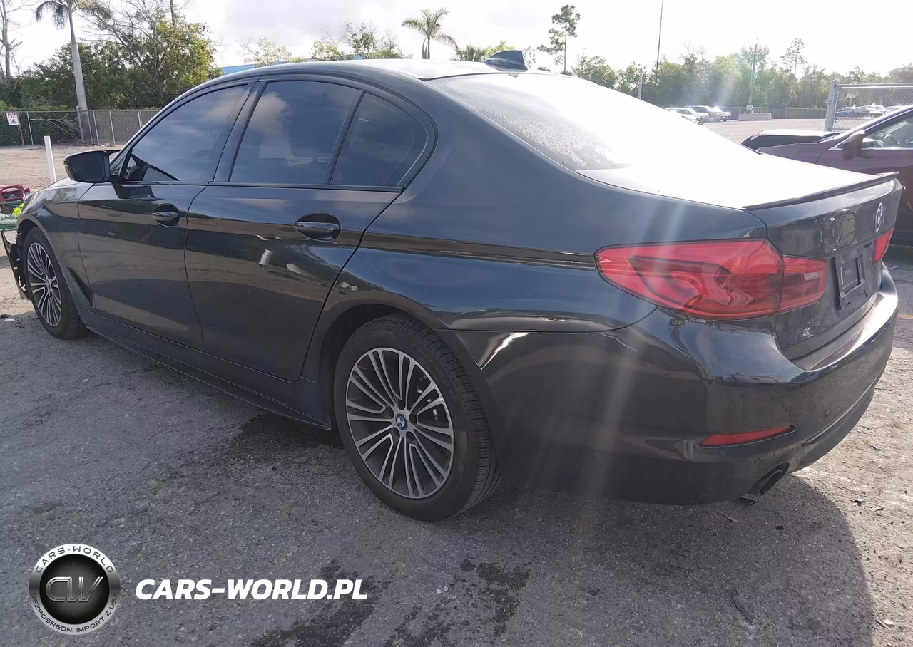 2019 BMW 530I VIN:WBAJA5C5XKWW35102 - 3