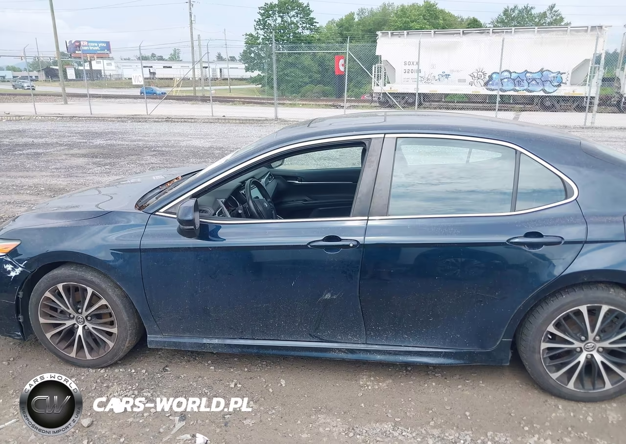 2018 Toyota Camry Se VIN:4T1B11HK1JU642816 - 14