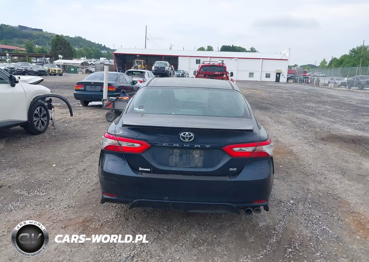 2018 Toyota Camry Se VIN:4T1B11HK1JU642816 - 16