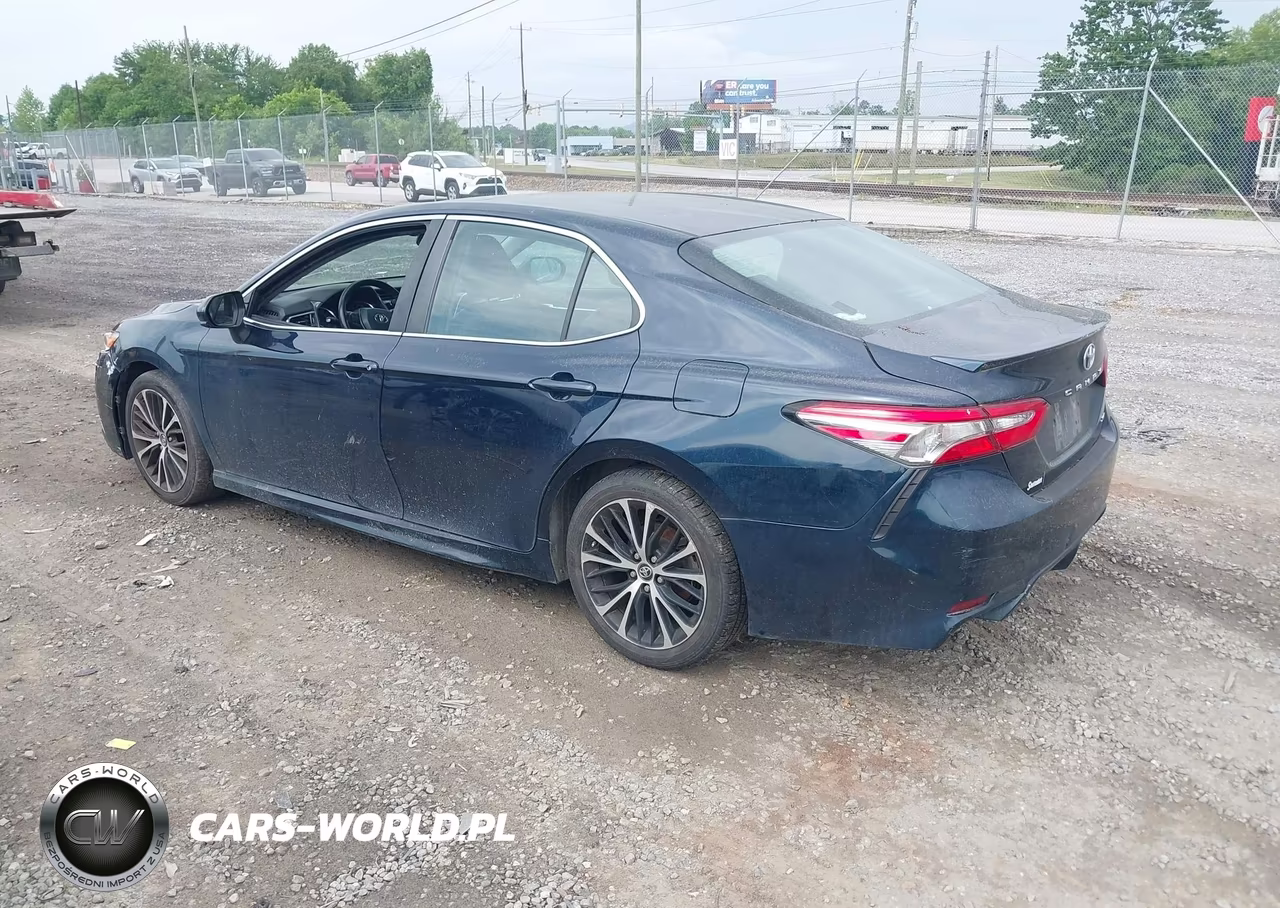 2018 Toyota Camry Se VIN:4T1B11HK1JU642816 - 3