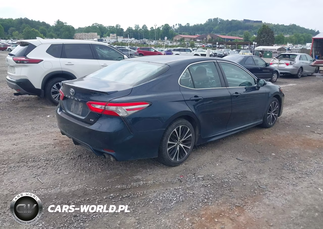 2018 Toyota Camry Se VIN:4T1B11HK1JU642816 - 4