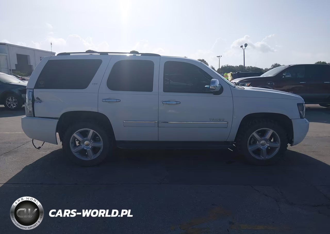 2009 Chevrolet Tahoe Ltz VIN:1GNFK330X9R203012 - 13