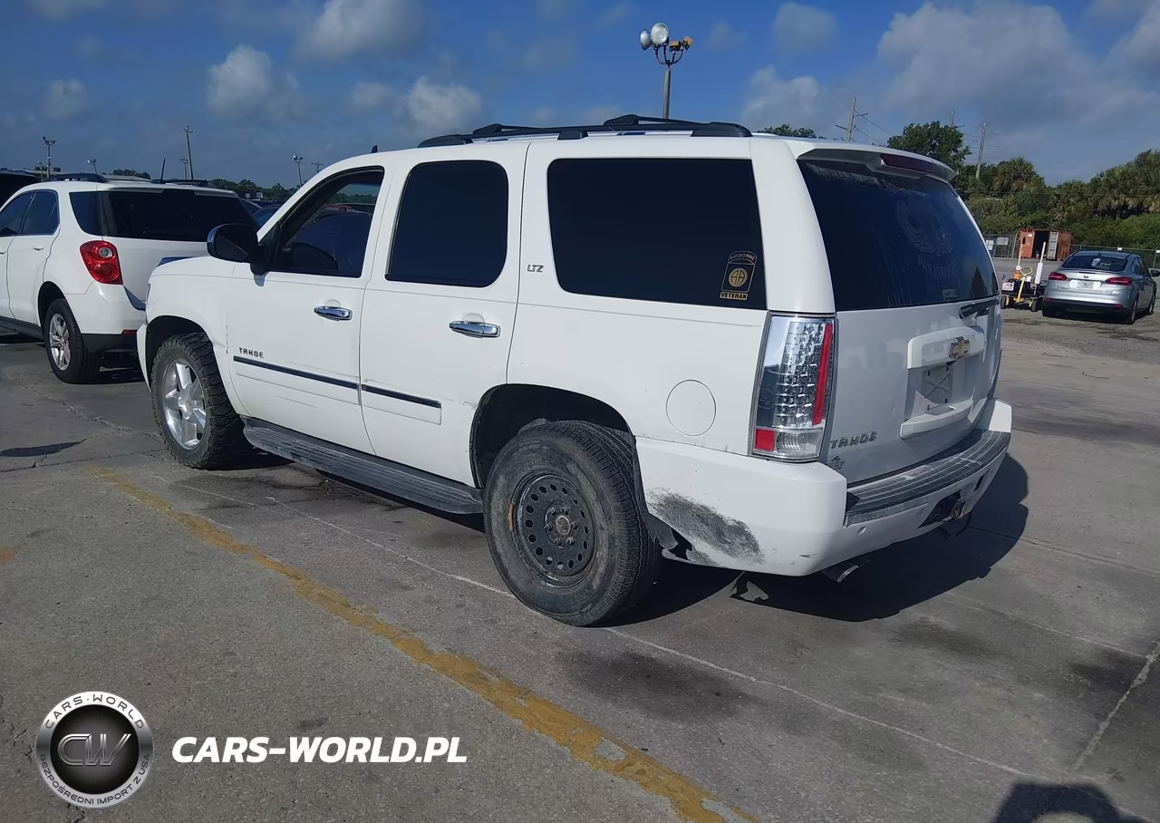 2009 Chevrolet Tahoe Ltz VIN:1GNFK330X9R203012 - 3