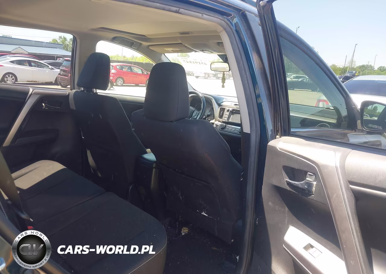 2018 Toyota Rav4 Xle VIN:JTMWFREV2JJ211035 - 8