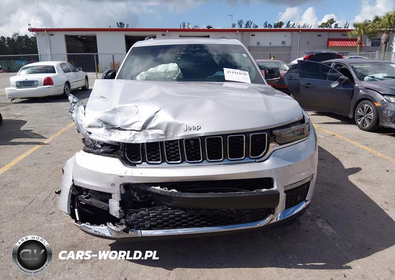 2025 Jeep Grand Cherokee L Limited 4X2 VIN:1C4RJJBG1S8659195 - 12