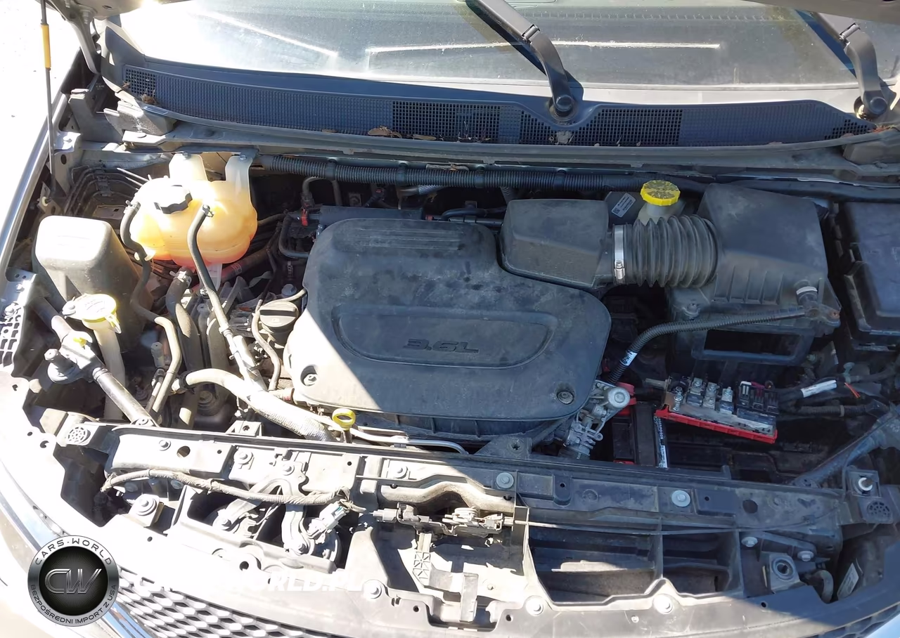 2019 Chrysler Pacifica Lx VIN:2C4RC1CG0KR733624 - 10