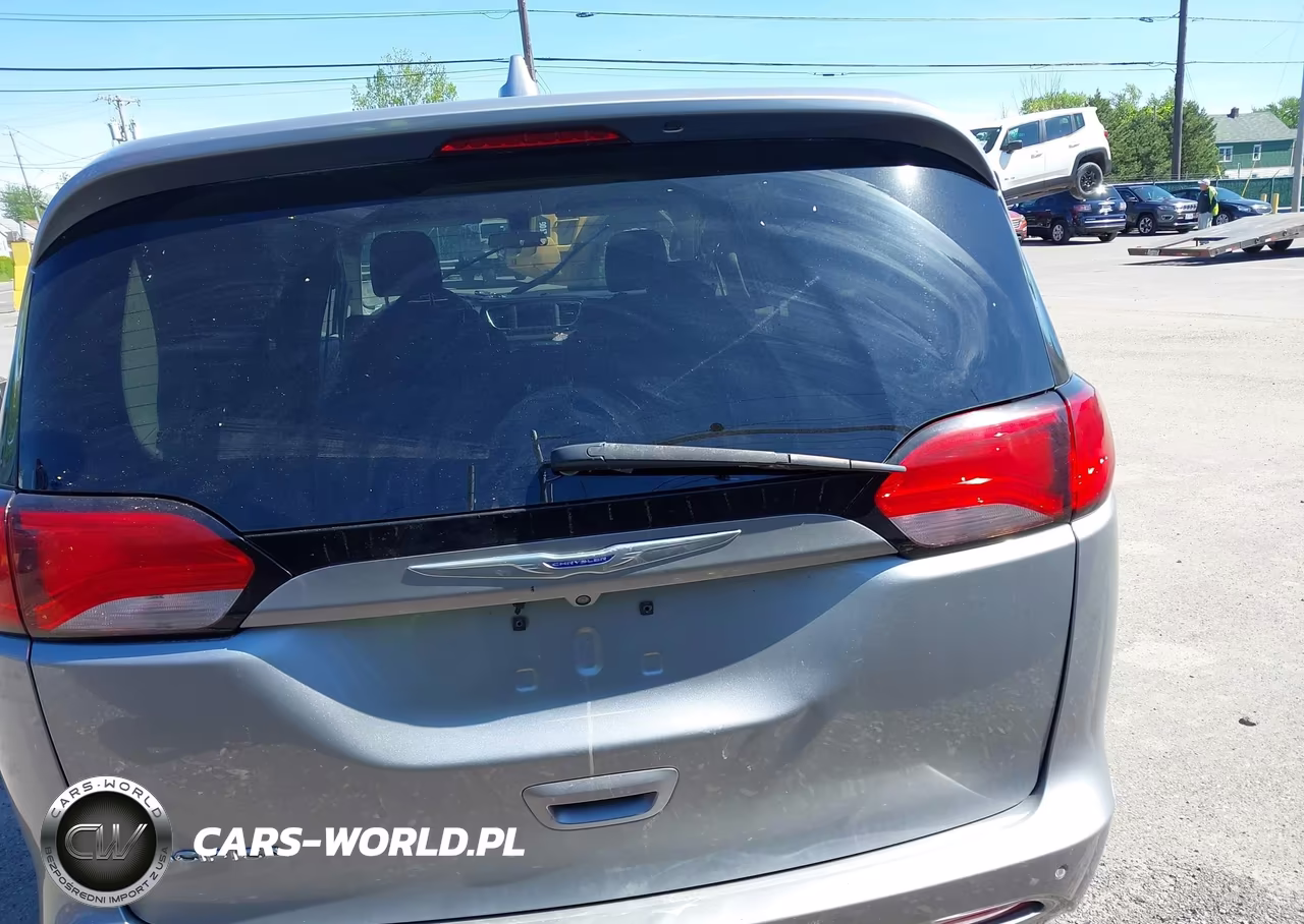 2019 Chrysler Pacifica Lx VIN:2C4RC1CG0KR733624 - 16