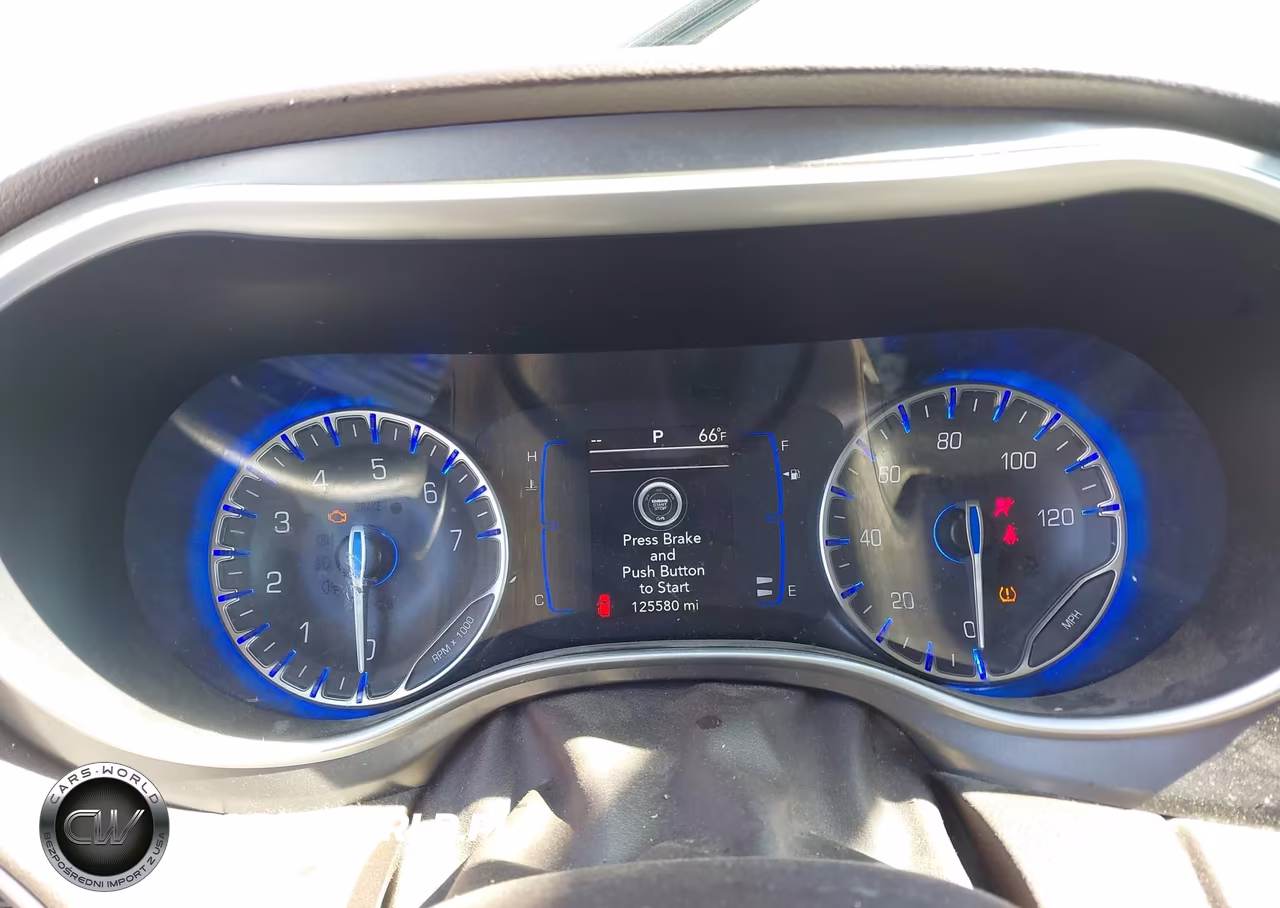 2019 Chrysler Pacifica Lx VIN:2C4RC1CG0KR733624 - 7