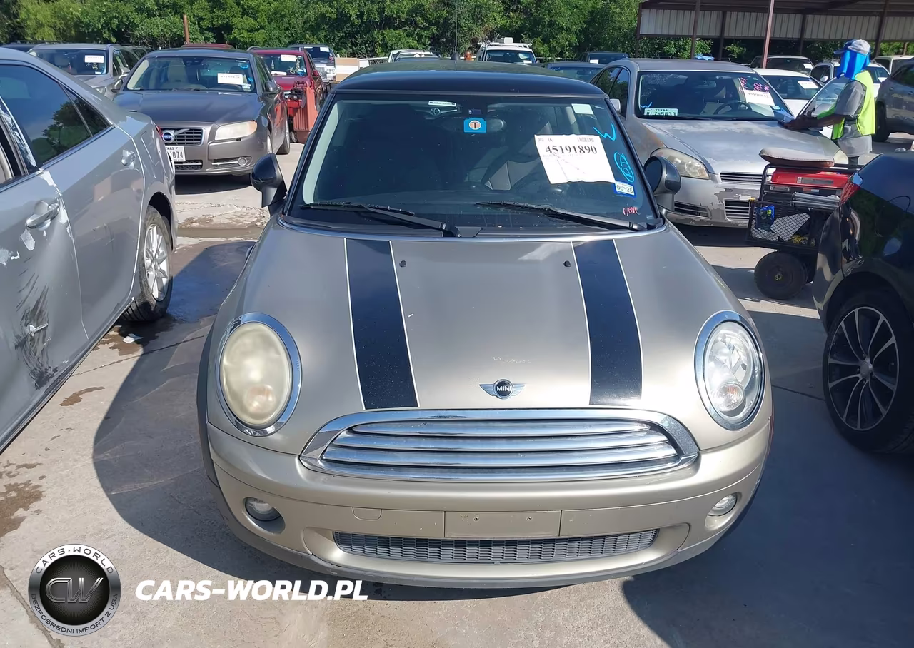 2009 Mini Cooper VIN:WMWMF33509TW76918 - 6
