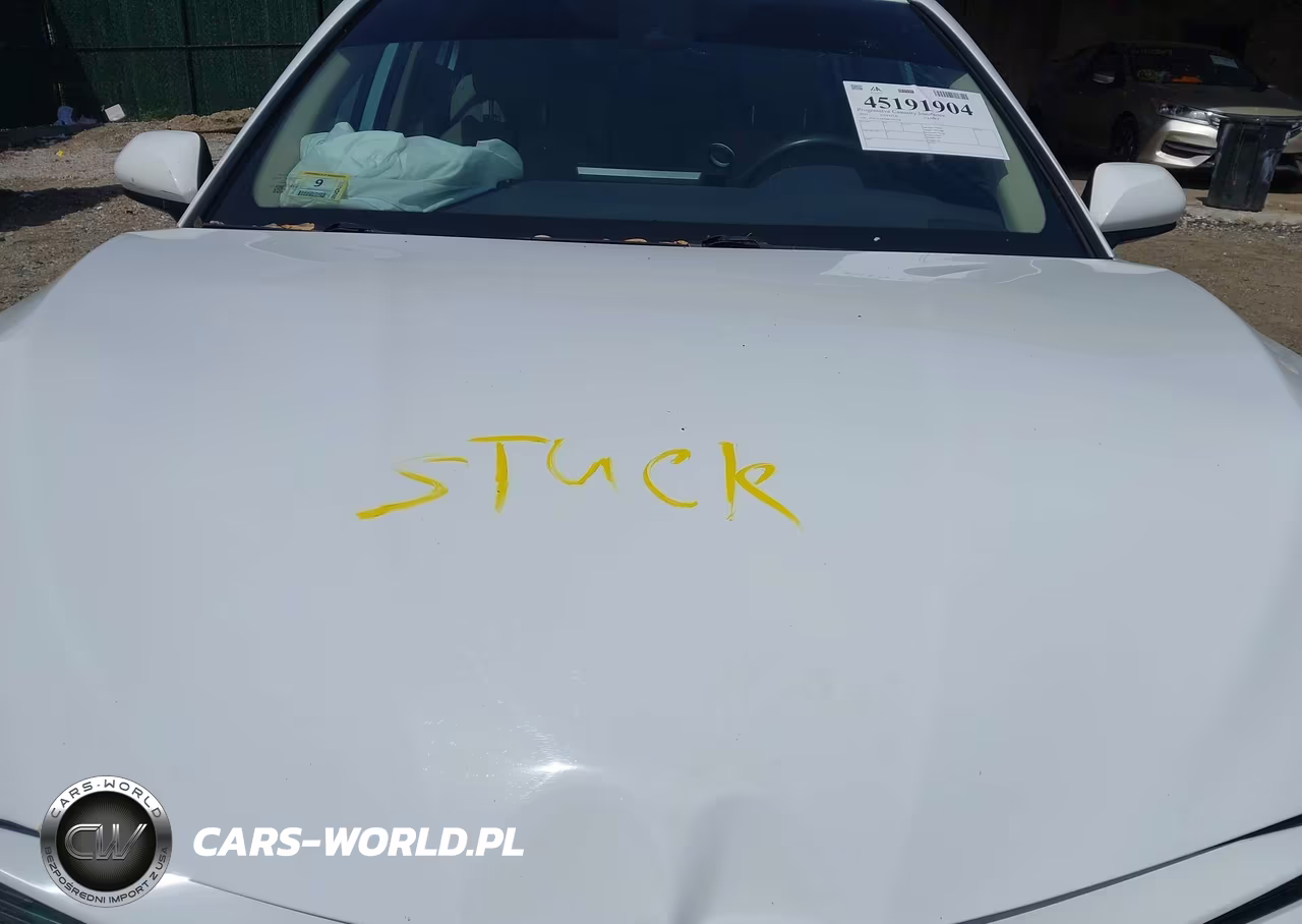 2021 Toyota Camry Le VIN:4T1C11AKXMU453116 - 10