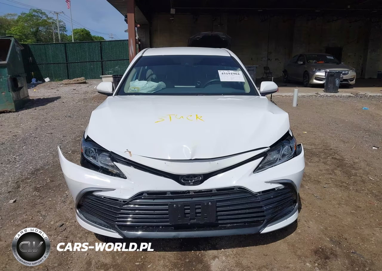 2021 Toyota Camry Le VIN:4T1C11AKXMU453116 - 12