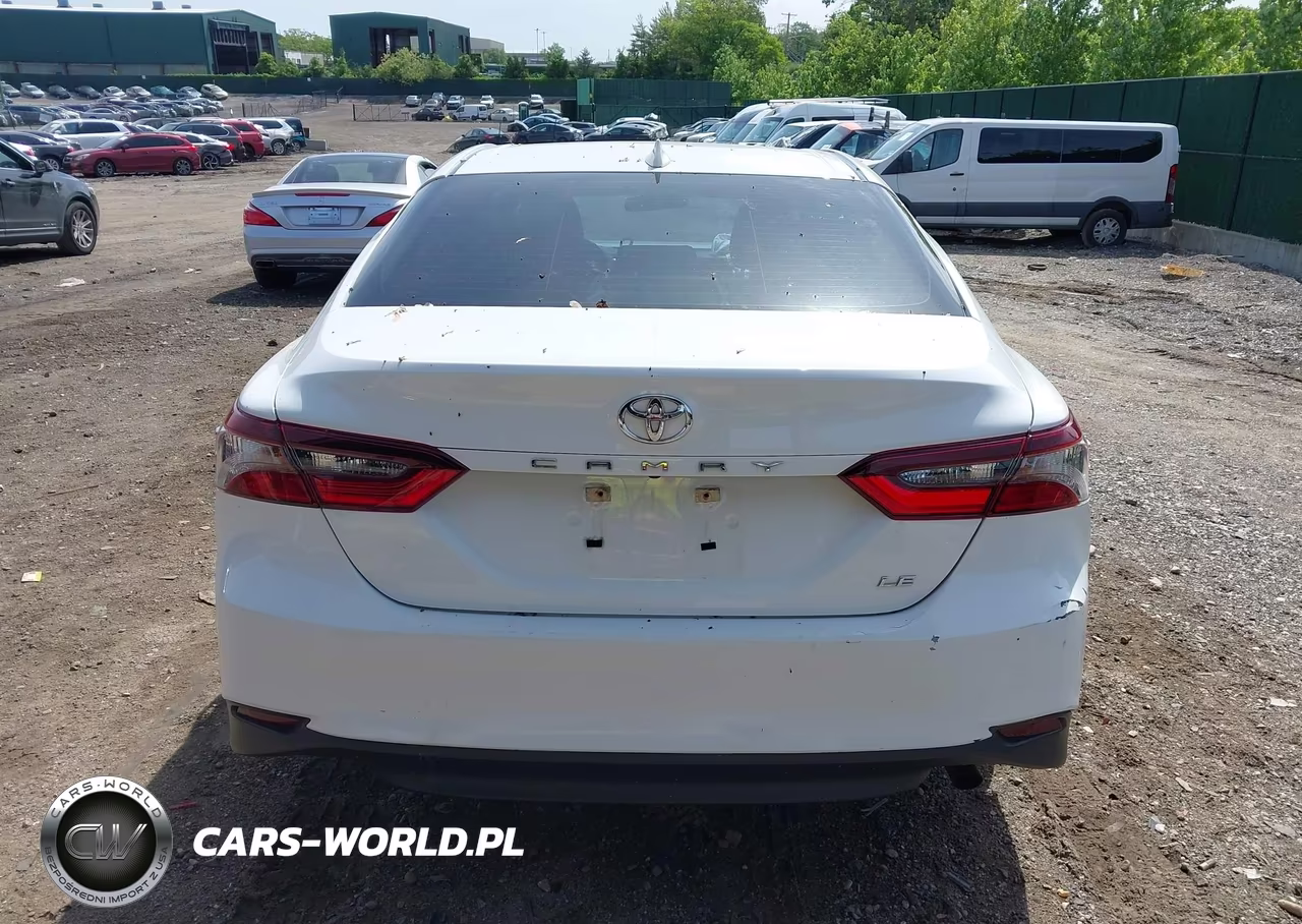 2021 Toyota Camry Le VIN:4T1C11AKXMU453116 - 16