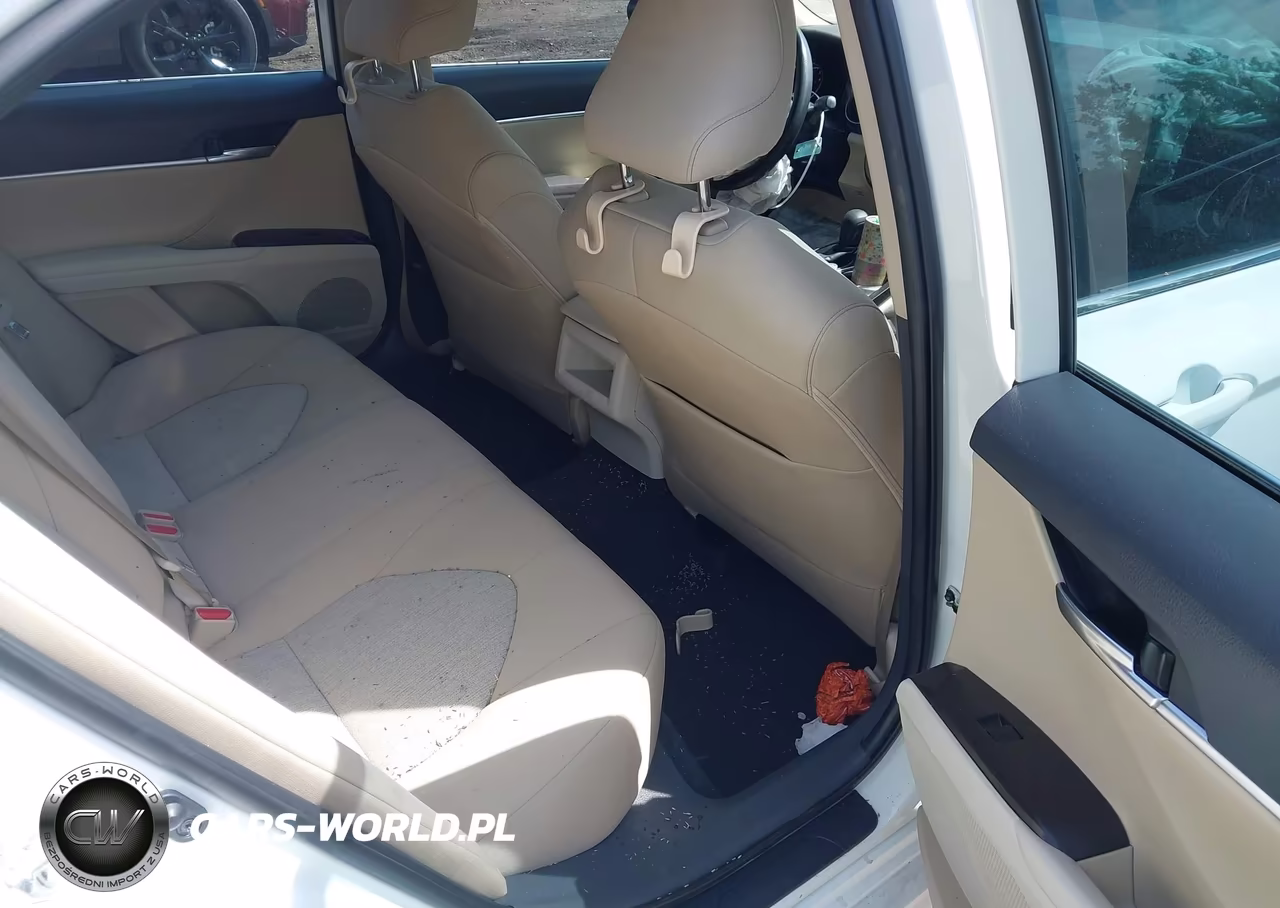 2021 Toyota Camry Le VIN:4T1C11AKXMU453116 - 8