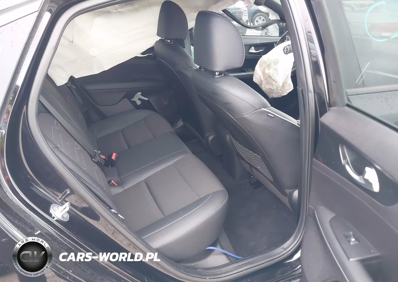 2021 Kia Forte Gt-Line VIN:3KPF34AD0ME408182 - 8