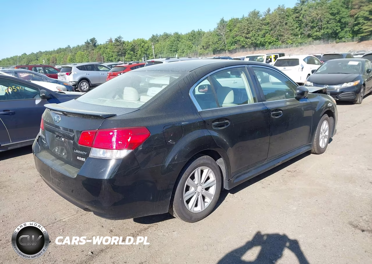 2012 Subaru Legacy 2.5I Premium VIN:4S3BMBG65C3022324 - 4