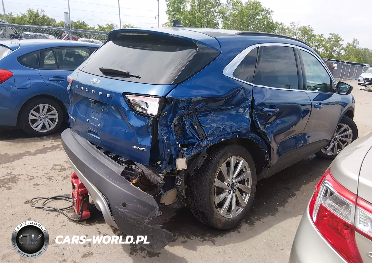 2022 Ford Escape Titanium VIN:1FMCU9J90NUA76672 - 4