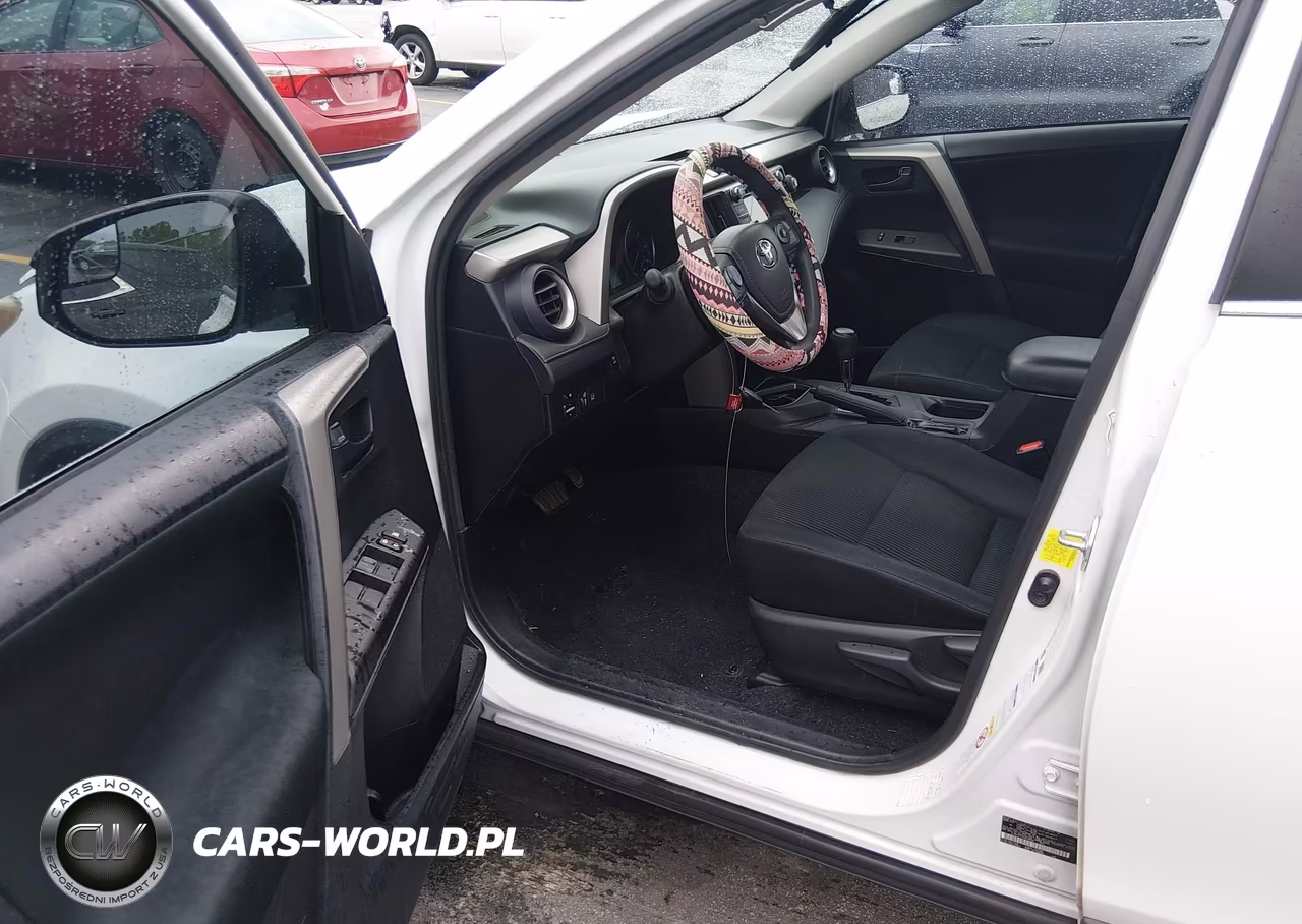2017 Toyota Rav4 Le VIN:2T3BFREV2HW629900 - 5