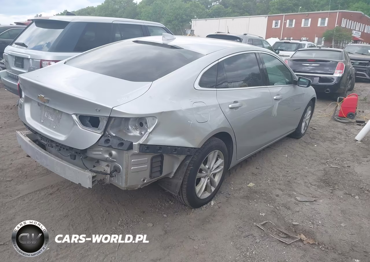 2018 Chevrolet Malibu Lt VIN:1G1ZD5ST0JF143246 - 4