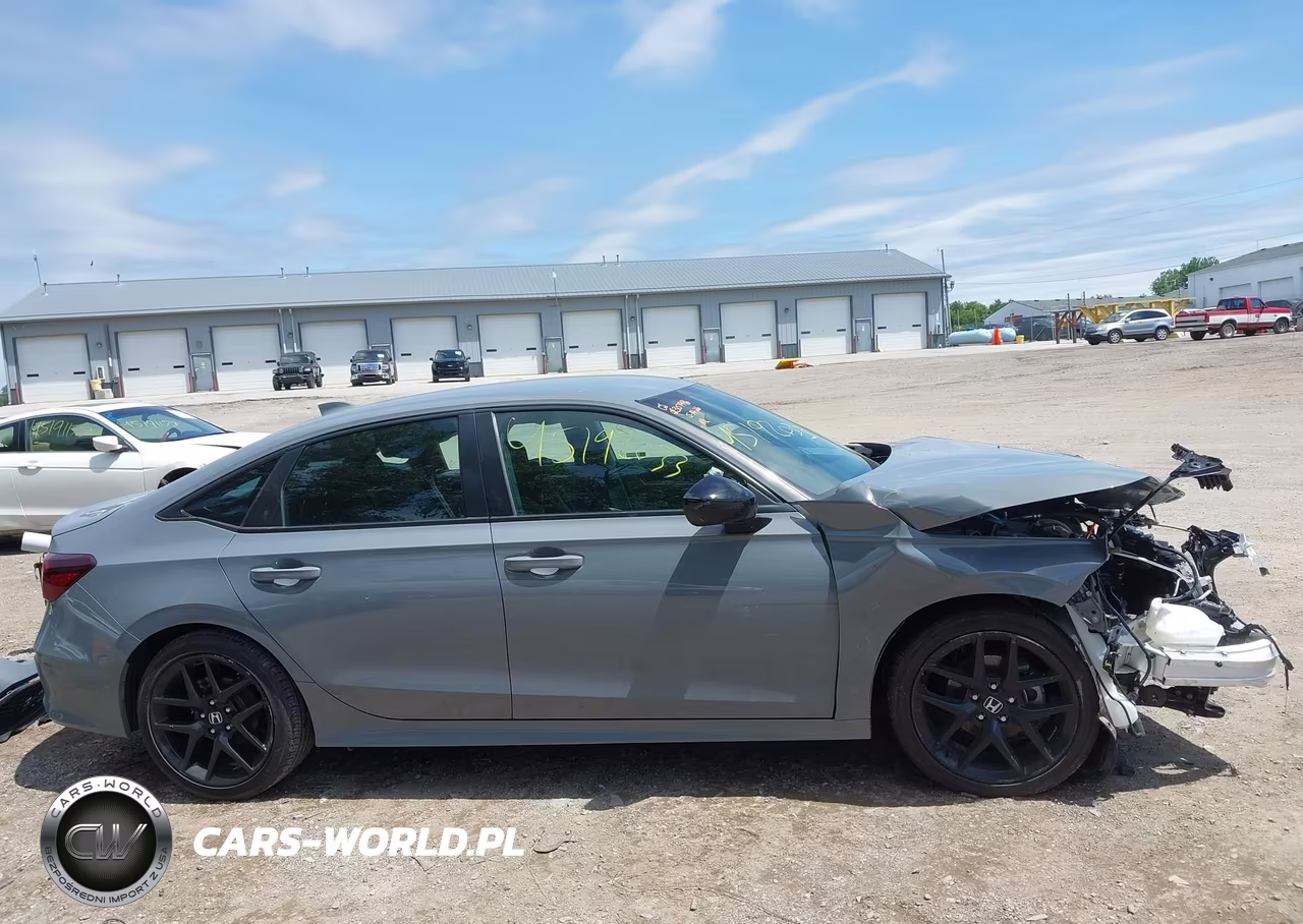 2025 Honda Civic Sport VIN:2HGFE2F50SH605405 - 13