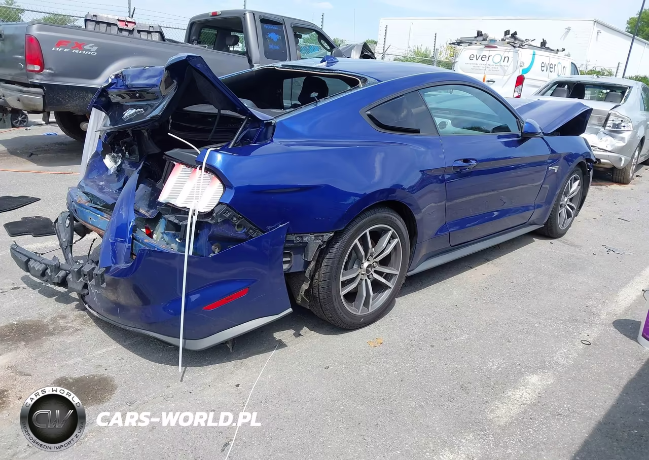 2015 Ford Mustang Ecoboost VIN:1FA6P8TH4F5325600 - 4