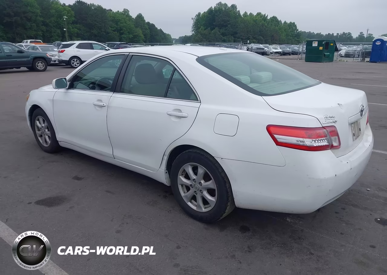 2011 Toyota Camry Le VIN:4T1BF3EK5BU674039 - 3