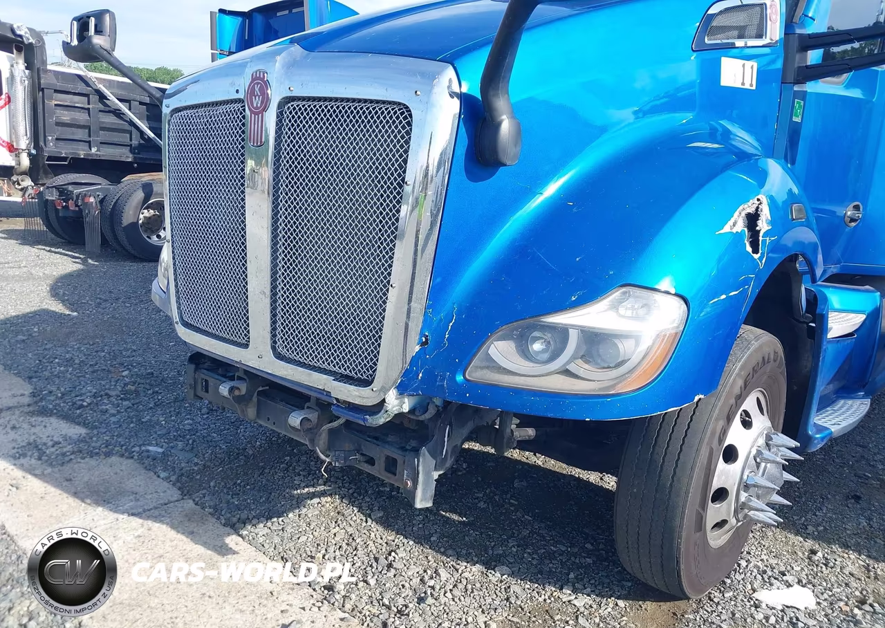 2017 Kenworth T680 VIN:1XKYDP9X9HJ131969 - 11